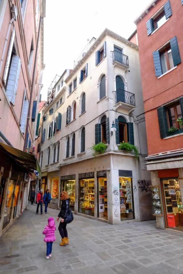Campanile Alla Canonica Design House Venice Luaran gambar